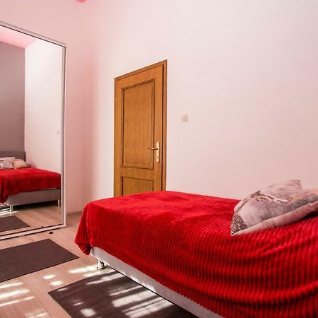 Emanuel Apartman Пула Экстерьер фото