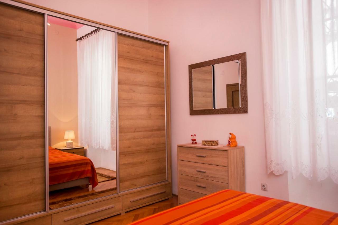 Emanuel Apartman Пула Экстерьер фото