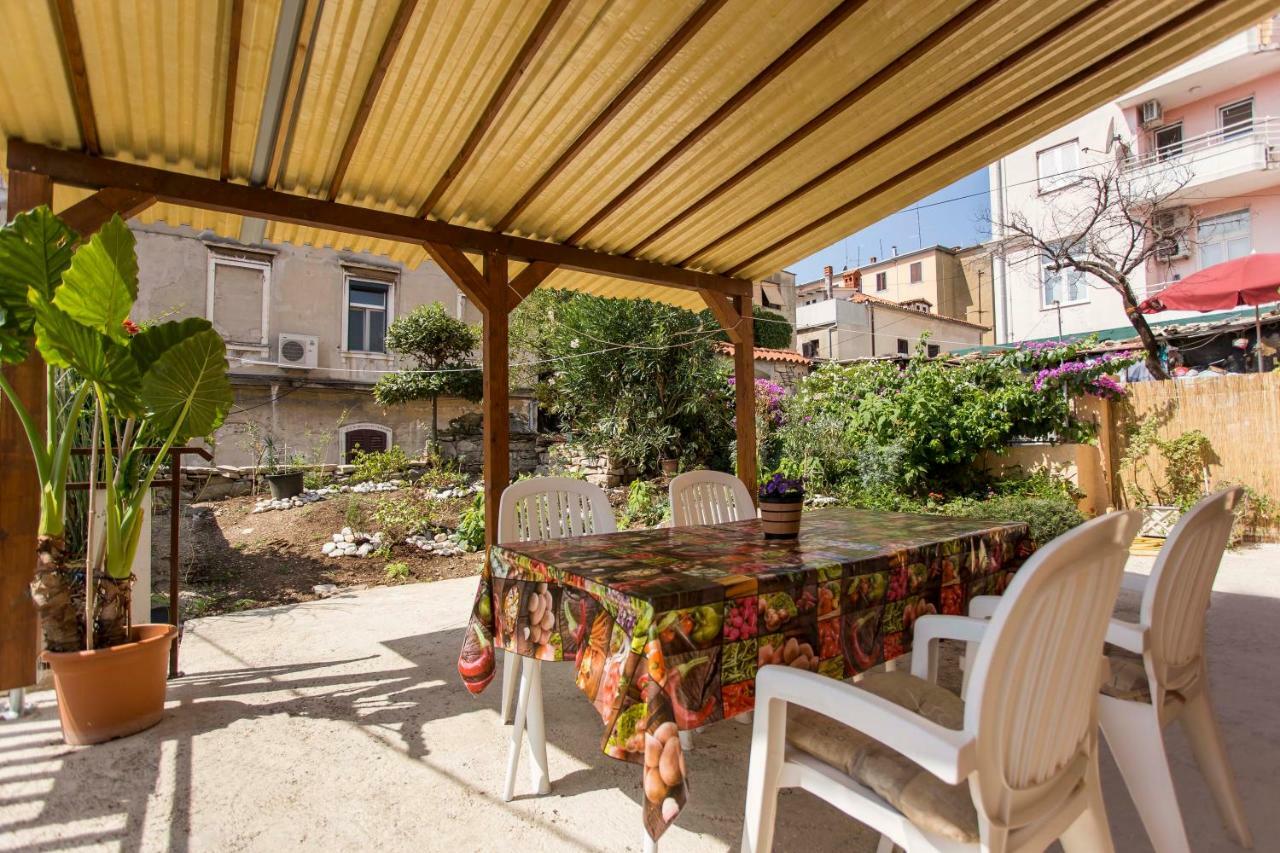 Emanuel Apartman Пула Экстерьер фото