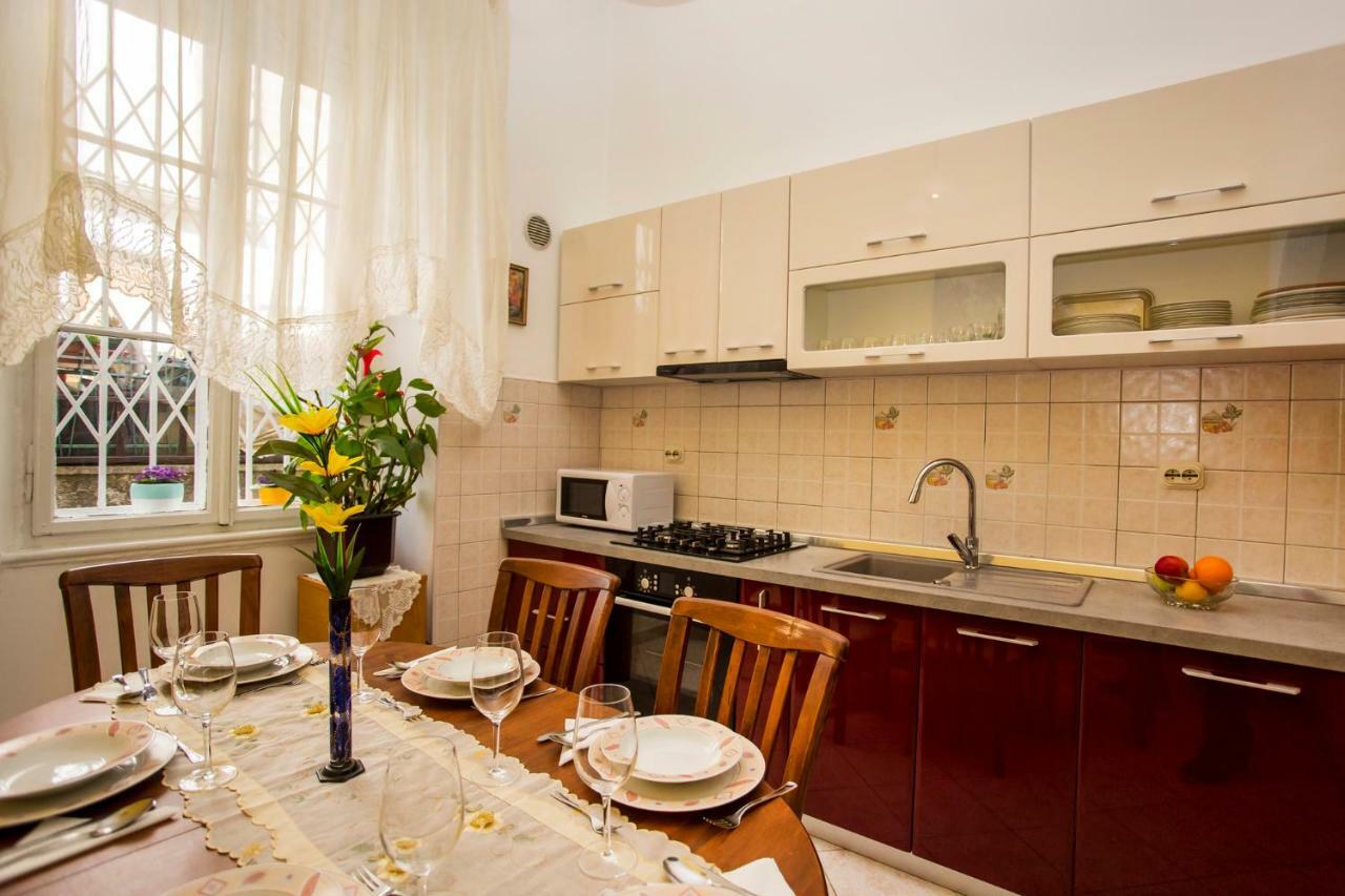 Emanuel Apartman Пула Экстерьер фото
