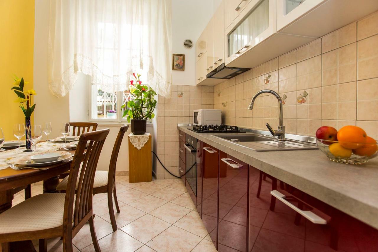 Emanuel Apartman Пула Экстерьер фото